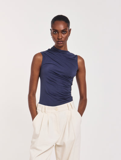 Lui Top in Nightime