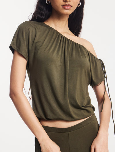 Marlowe Draw Cord Tee in Leaf Green