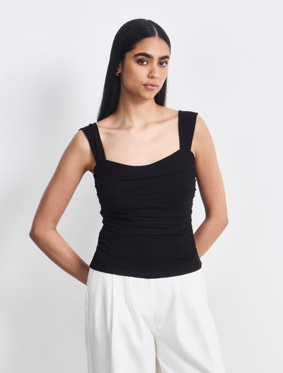 Aki Cami Top In Black