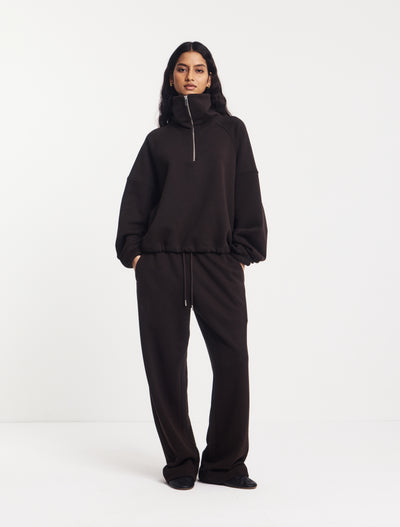 Straight Leg Sweatpant in Bitter Chocolate