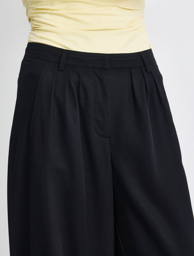 Lumi Smart Trouser In Black